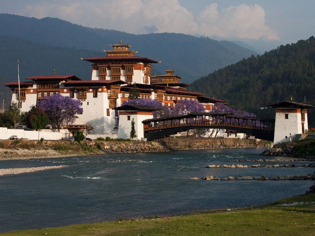 MITOS Y LEYENDAS NEPAL Y BHUTAN - EXTENSION A TÍBET II - Servicio en Privado
