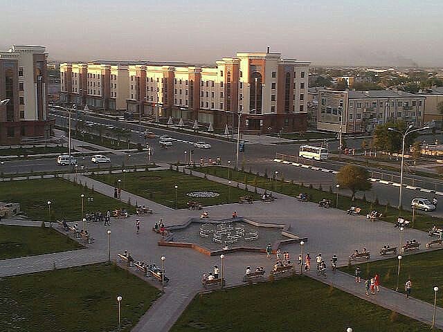 Exploradores en Uzbequistán