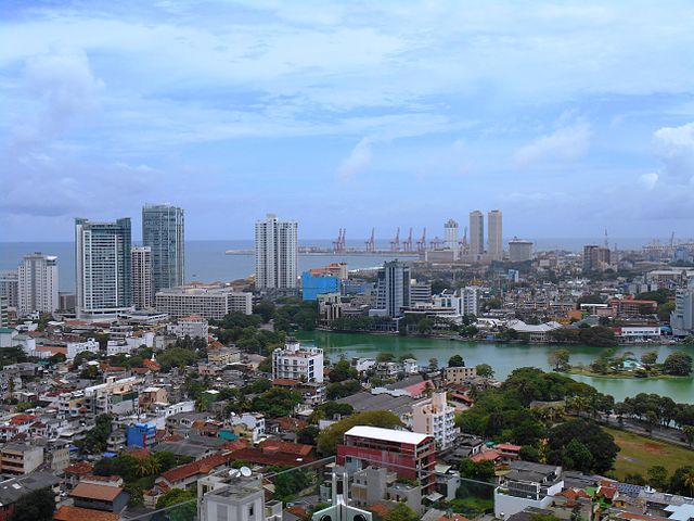 SUR DE LA INDIA CON SRI LANKA - TEMPLOS, REMANSOS Y PLANTACIONES - EXTENSIÓN A MALDIVAS