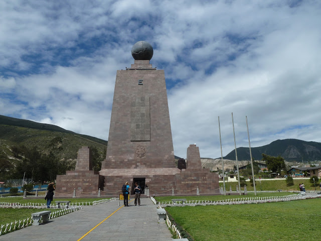 Quito y Galápagos Básico 2024-2025