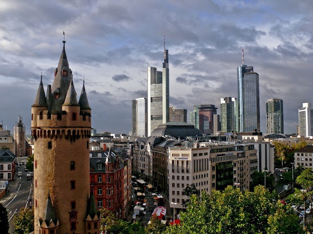 De Frankfurt a Viena +i